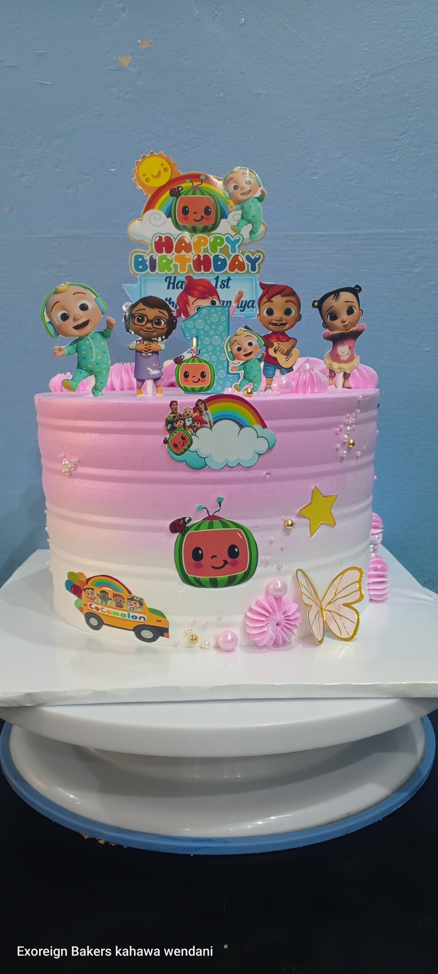Customized Themed cakes/kg 10