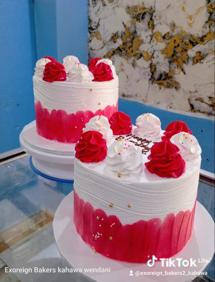 Customized 1kg cake 8