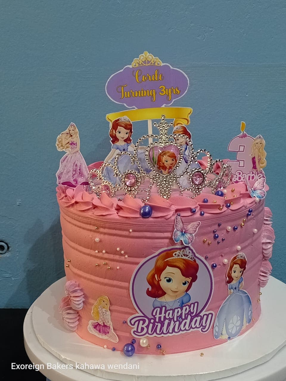 Themed customized 1kg cake 2