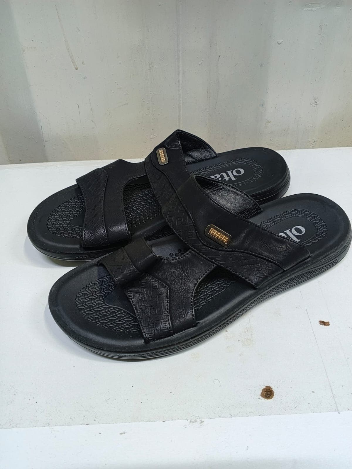 Black sandals 4