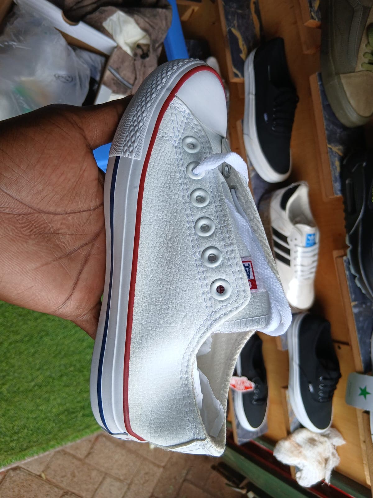 Converse 2
