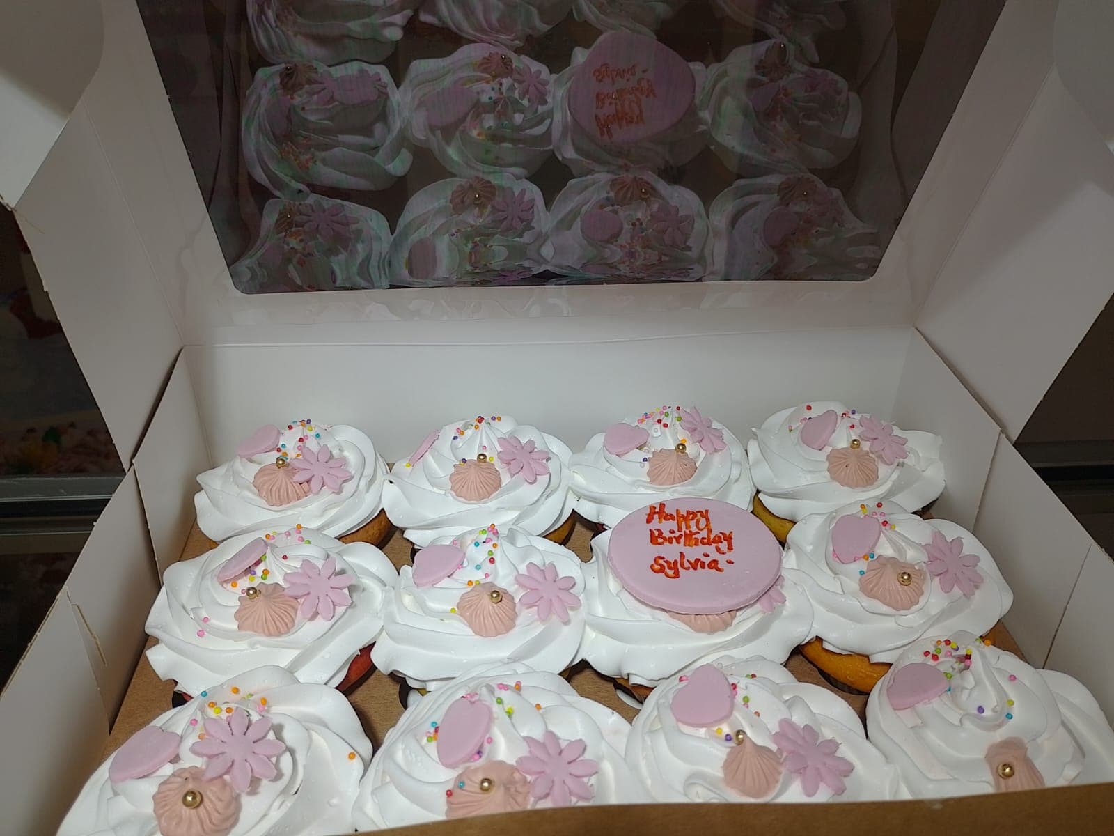 12 Cupcakes Pack